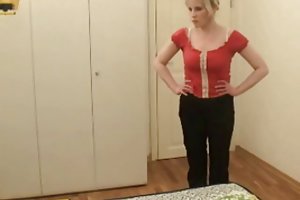 Violer l'une de ses soeurs et l'autre veut aussi le sexe